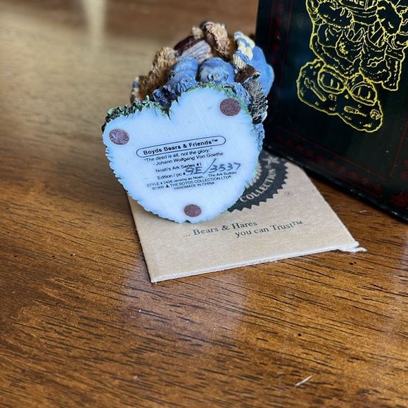 Boyd’s Bear- Noah Series 20yr Anniversary - Picture 5 of 6